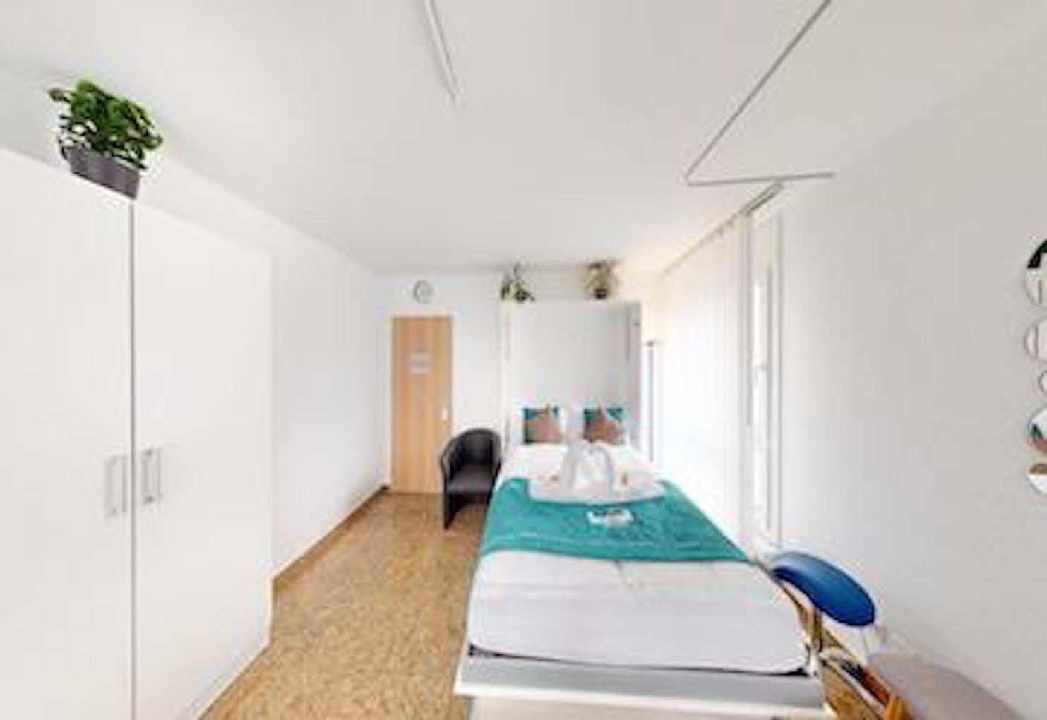 Ueber Den Daecher Von Chur Appartement Buitenkant foto
